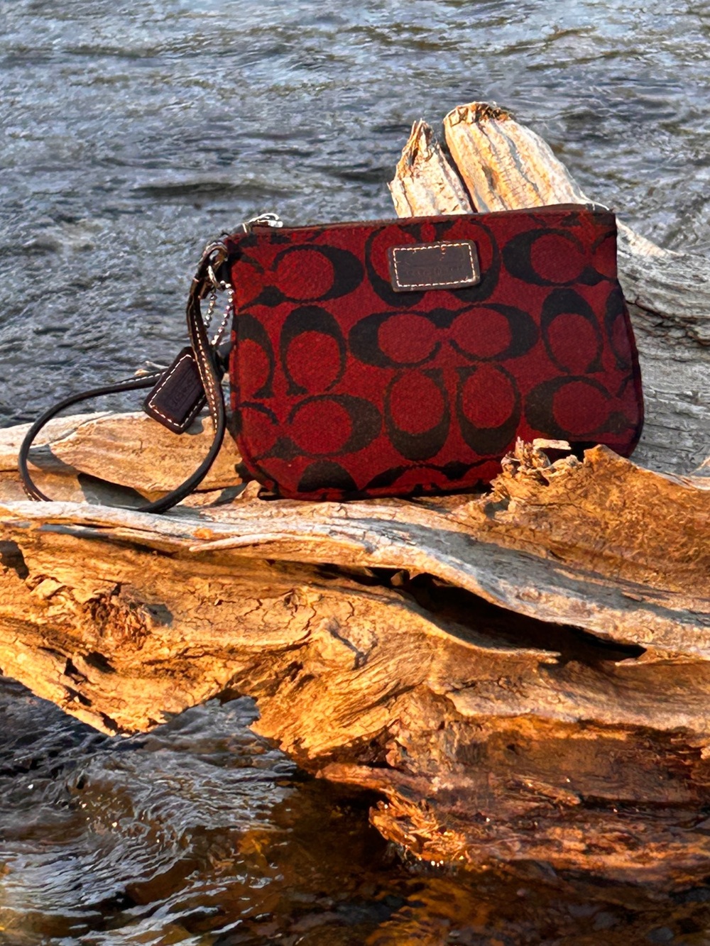 Vintage Coach Burgundy & Black Signature C Wristlet Mini Bag Y2K - Picture 7 of 12